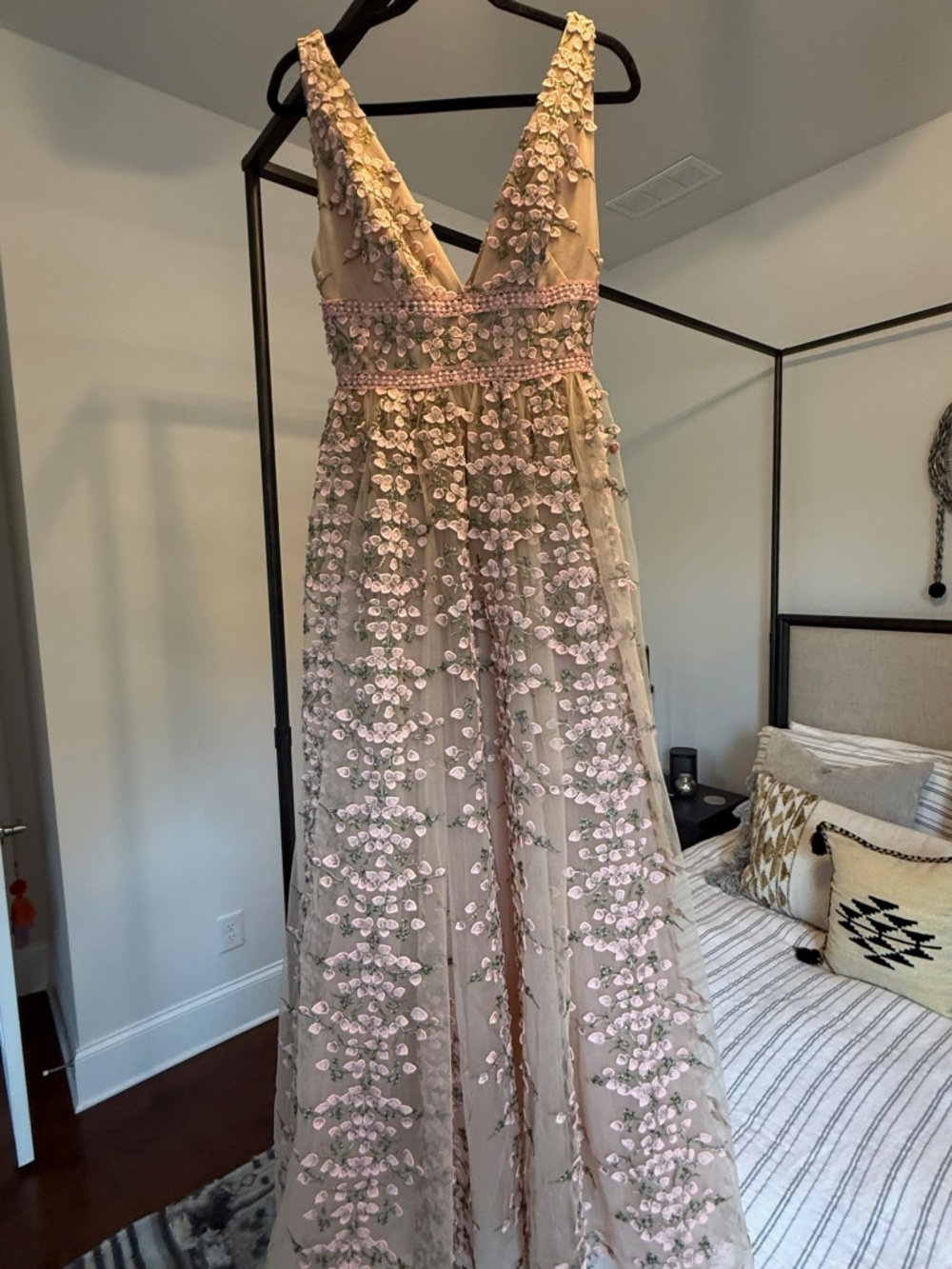 Bronx & Banco Megan Maxi Dress Rose Floral Embroidered Gown Size S - Picture 7 of 13